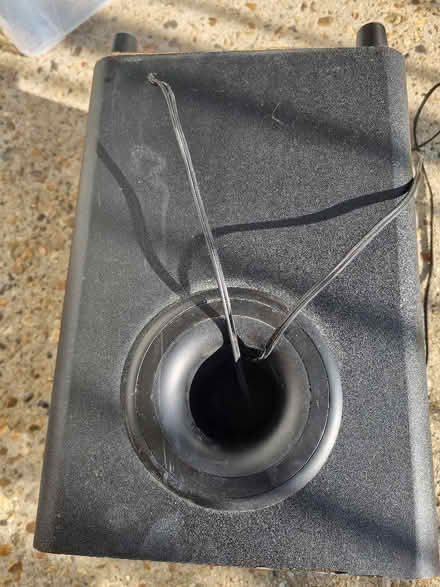 Photo of free Base speaker (New Addington CR0) #2