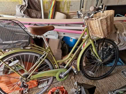 Photo of free women's bike (Fromefield BA11) #1