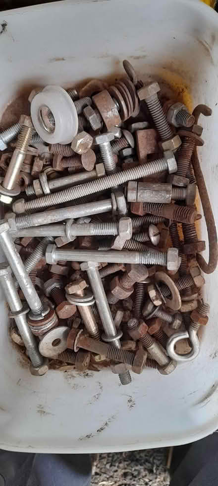Photo of free Various items (Dodford B61) #1