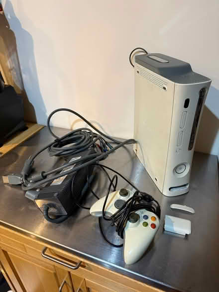 Photo of free Xbox 360 white (Bushwick) #1