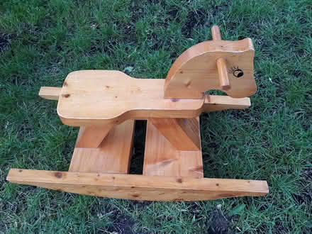 Photo of free Rocking horse on curb (Glen Erin/Council Ring) #1