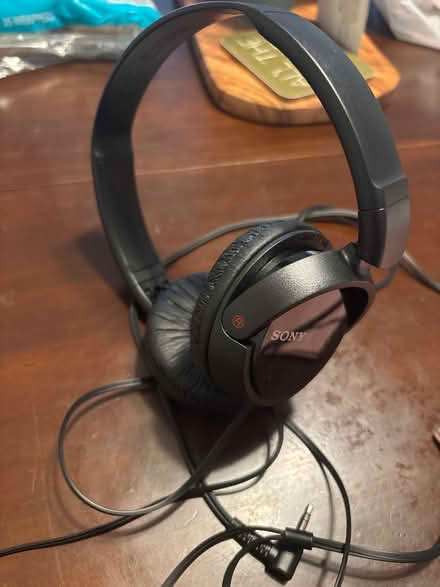 Photo of free Wired Sony headphones (Metro Center) #1