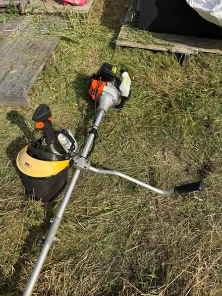 Photo of free Petrol Strimmer & Brush Cutter (Henwick RG19) #1