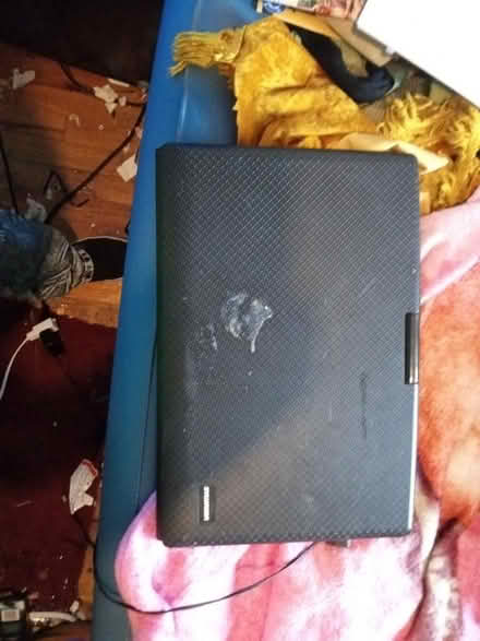 Photo of free An old 9 to 11 in portable DVD (Brooklyn) #1