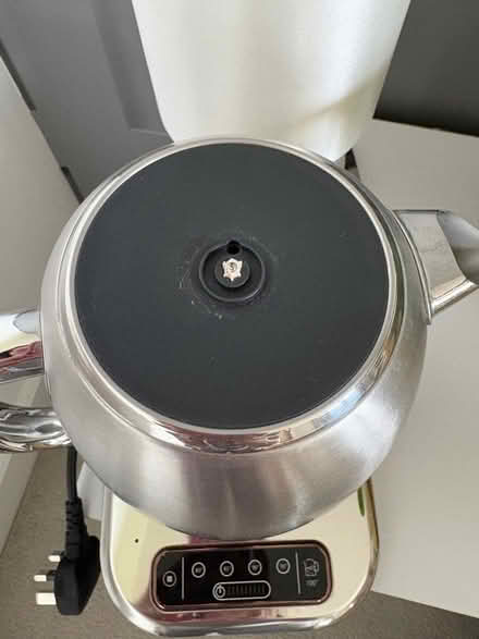Photo of free Breville kettle (Bishops Tachbrook CV33) #2