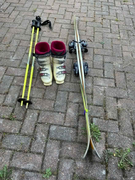 Photo of free Skiing equipment (Hurst Green RH8) #4