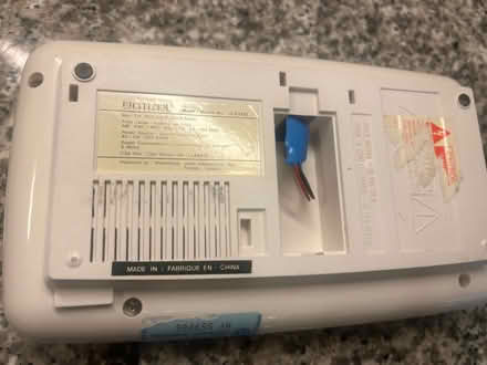 Photo of free Citizen Brand AM/FM Clock Radio (Midtown) #3