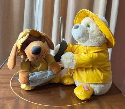 Photo of free Two no-longer-singing stuffed toys. (Freehold LA1) #2