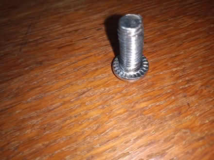 Photo of 6mm screws (Sheffield centre) #1