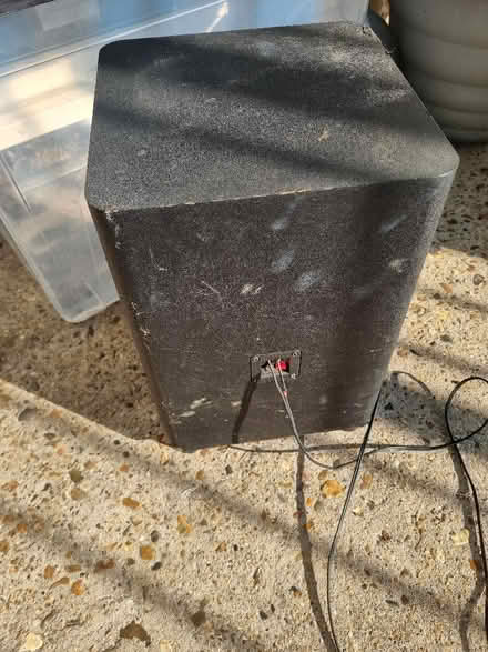 Photo of free Base speaker (New Addington CR0) #3