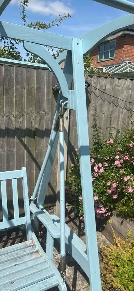 Photo of free Garden swing (Findern DE65) #1