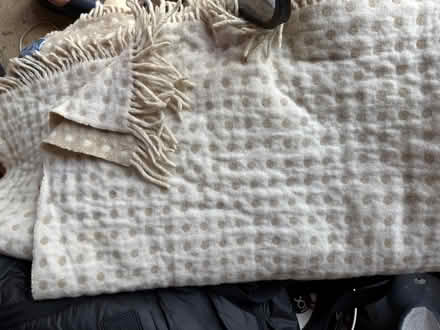 Photo of free 100% Soft Wool throw, from Woolroom. (Beaconsfield HP9) #1