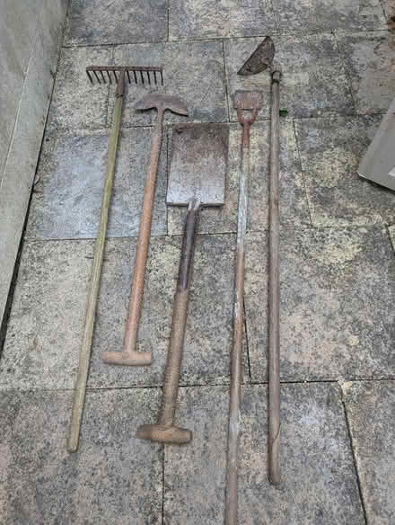 Photo of free Garden tools (Minchinhampton GL6) #1