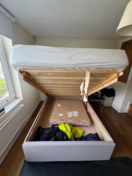 Photo of free Double bed (Ravenscourt Park W6) #2