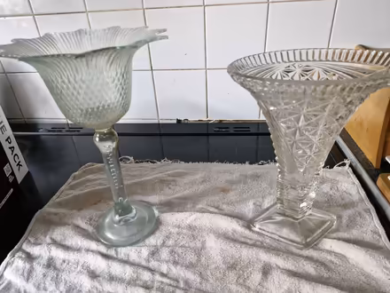 Photo of free Glass vases X 2 (BR1 bickley) #1