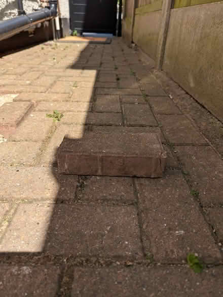 Photo of free Patio pavers (Leigh-on-Sea SS9) #1