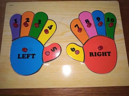 Photo of free hands wooden toy puzzle (Sheffield centre) #1