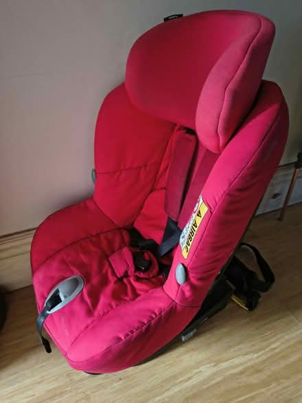 Photo of free Maxi Cosi Milo Fix car seat (Greystones S11) #1