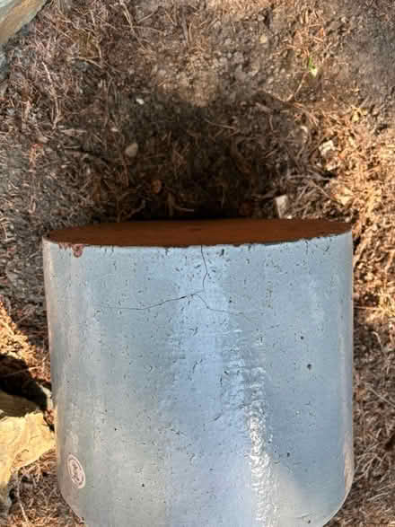Photo of free Clay pot (Lake Forest Park) #4