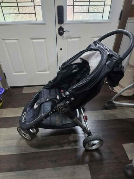 Photo of free Stroller (Randallstown) #3