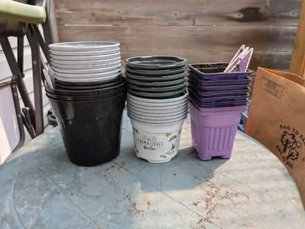 Photo of free Small plant pots (Chinatown / Little Italy) #1