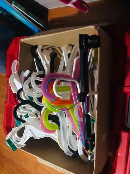 Photo of free Kid hangers (San Lorenzo) #1