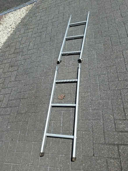Photo of free Metal ladder in 4 pieces so can choose length (Norbiton KT1) #3
