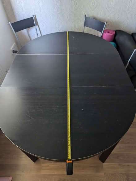 Photo of free IKEA round extendable dining table with 4 chairs (New Barnet EN4) #4