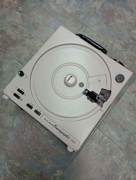 Photo of free Slide projector ELMO with cables and box: NOT WORKING (Thornhill FK8) #2