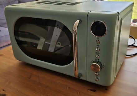 Photo of free Microwave (Hextable BR8) #1