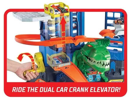 Photo of free Hot Wheels Ultimate Garage (SE1) #1