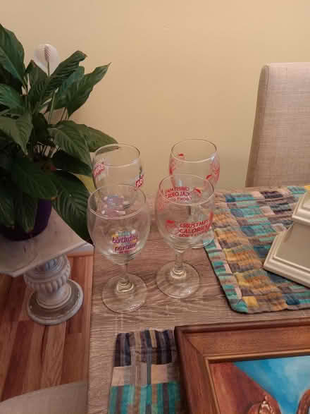 Photo of free 4 wine glasses (Telegraph Rd., Alexandria) #1