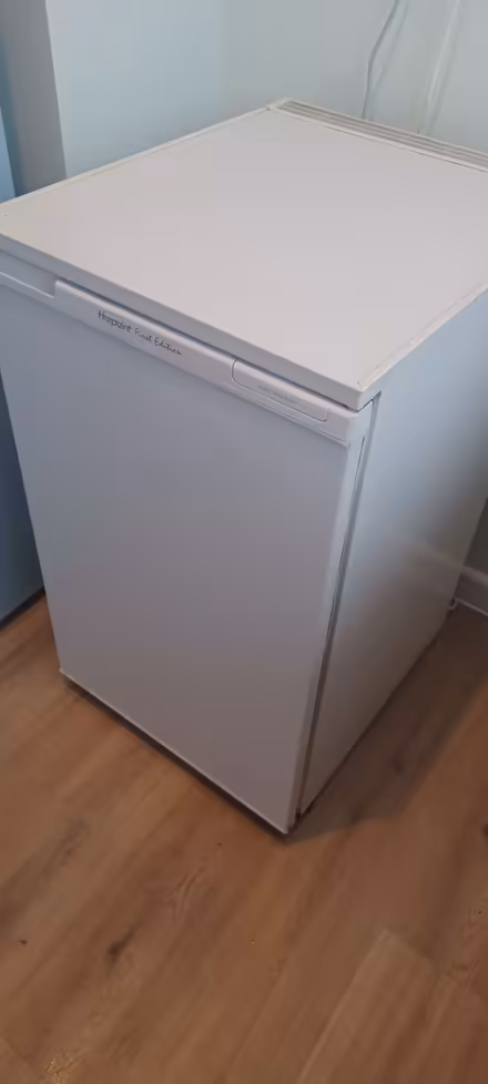 Photo of free Old (Vintage!) Fridge, good working order (Dyke Road area BN1) #3