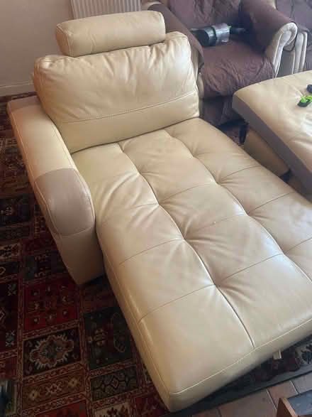 Photo of free Section of a leather corner Sofa (Barry CF62) #1