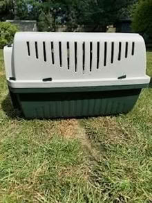 Photo of free Pet Carrier (Balcombe RH17) #2