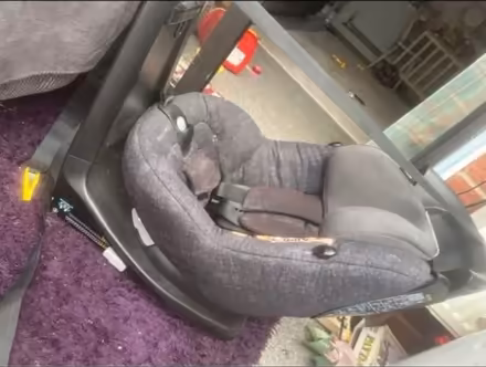 Photo of free Maxi cosy car seat (Cross houses) #1