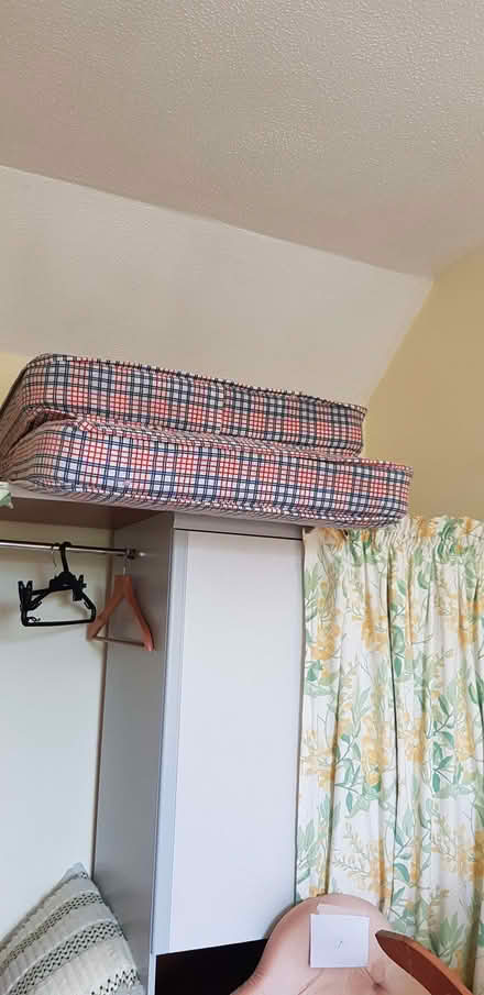 Photo of free Z-bed/spare fold up bed (Totteridge HW HP13) #3