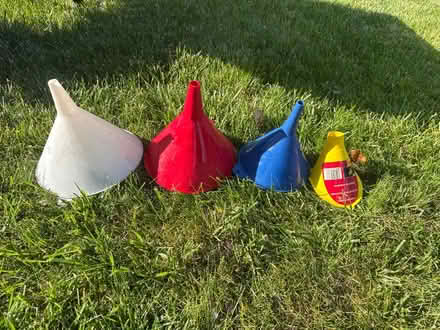 Photo of free Fun with funnels (Drake and Maple) #1