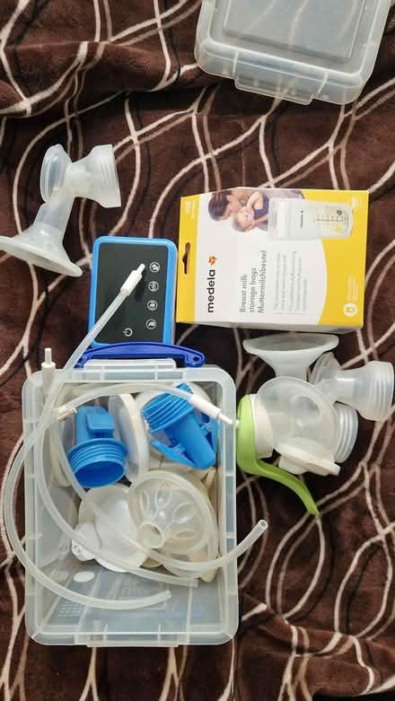 Photo of free Breast Pump and accessories (Maidenhead SL6) #1