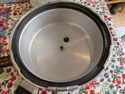 Photo of free Prestige aluminium pressure cooker (Molesey KT8) #4