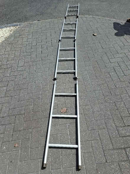 Photo of free Metal ladder in 4 pieces so can choose length (Norbiton KT1) #2