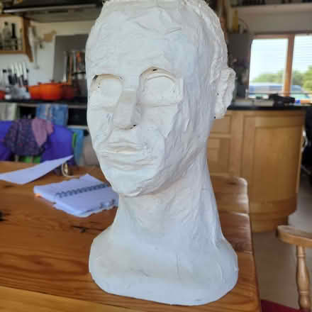 Photo of free Sculpture head (Horsley GL6) #1