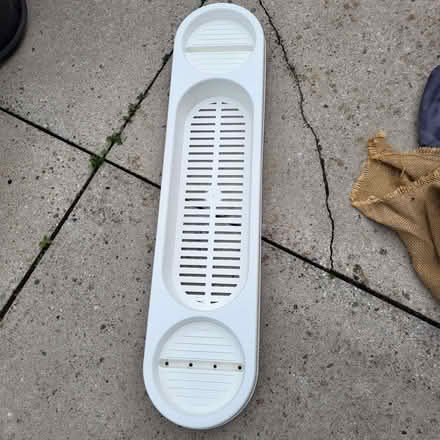 Photo of free White bath rack (Oaklands nr Welwyn AL6) #1