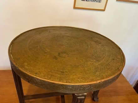 Photo of free Round table (Lambridge) #3