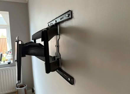 Photo of free TV wall bracket (Langley SL3) #1