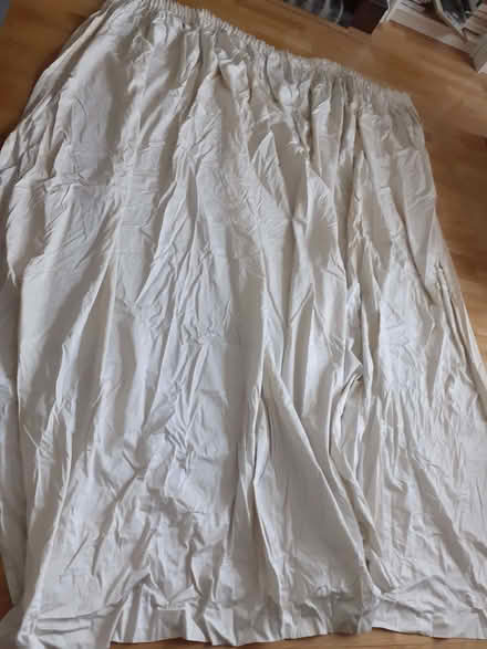 Photo of free 2 Ivory Curtains with detachable linings (Wandsworth Common SW12) #3