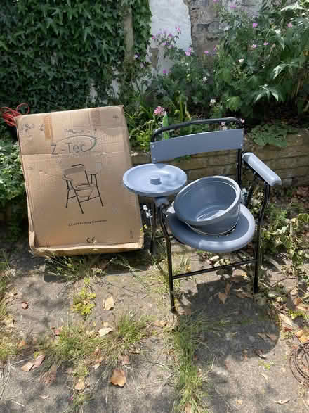 Photo of free Fold-up commode (Upper Holloway N19) #1