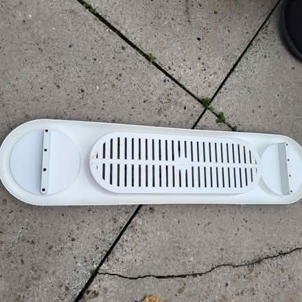 Photo of free White bath rack (Oaklands nr Welwyn AL6) #2