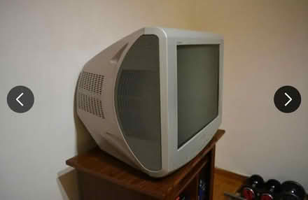 Photo of 90s early 00s big back retro sony trintron tv (crt) (Crossgates LD1) #1