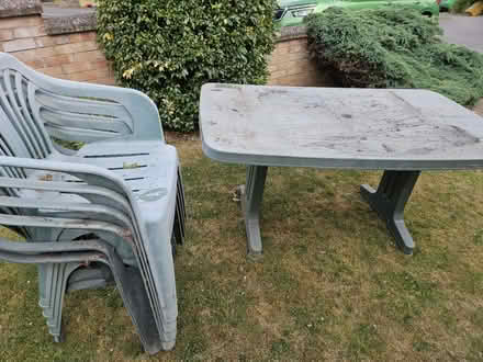 Photo of free Garden table and chairs (Meanwood Leeds LS6) #1